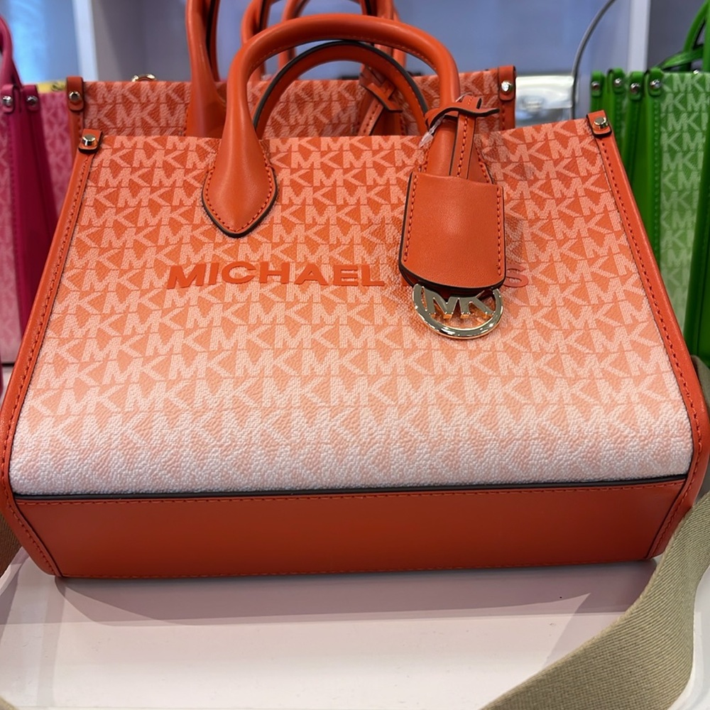Michael Kors Mirella Small Ombré Signature Logo Crossbody Bag
Red Clay 
NWT - Picture 5 of 16